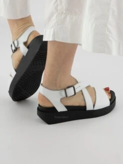 Arche MYAKKI Sandaletten BLANC/NOIR -Modebe Kleidung Geschäft arche sandalette myakki 5