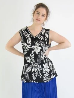 Marc Cain WS 61.01 W22 Tops 910 -Modebe Kleidung Geschäft marc cain sports top ws 61 01 w22 4