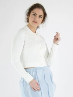 Marc Cain WC 39.20 M12 Strickwesten 110 -Modebe Kleidung Geschäft marc cain strickweste wc 39 20 m12 4